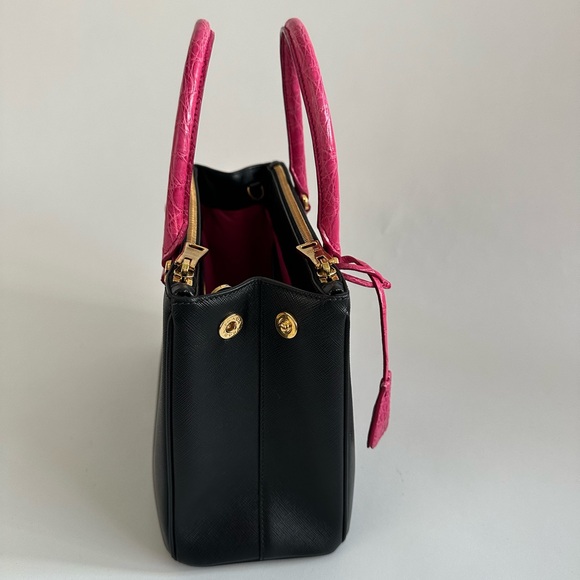 AUTH PRADA Vitello Black & Pink Saffiano Leather Crocodile Double Zip Small Tote - Picture 5 of 15